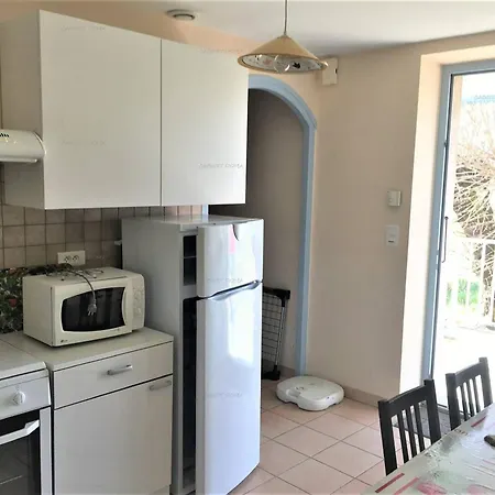 Maison Cosy A Avec Terrasse Et Animaux Admis - Fr-1-697-37